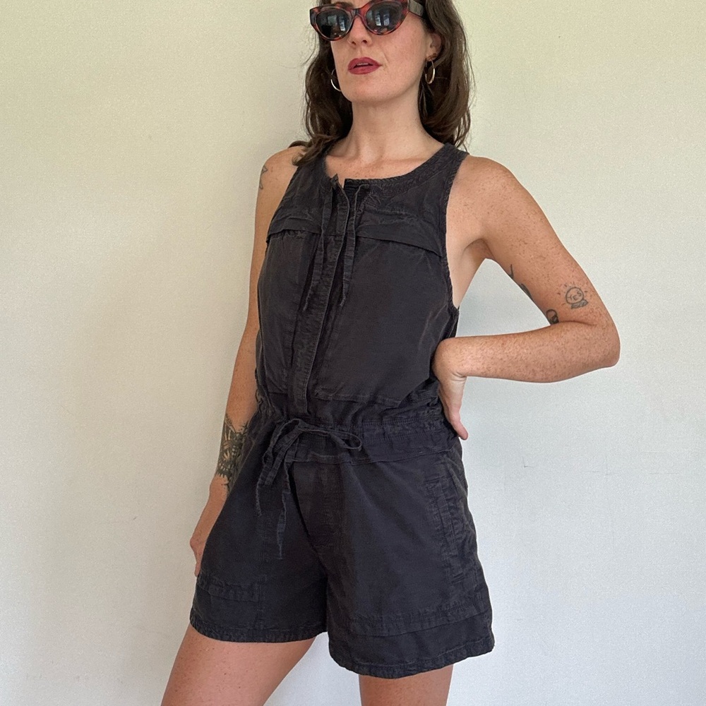 Free people cotton pocket romper. Size small - Picture 10 of 13